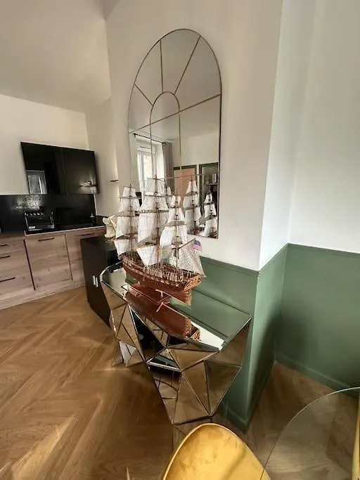 Holiday home Maison Le 3 Haut De Gamme Centre Historique Quimperle